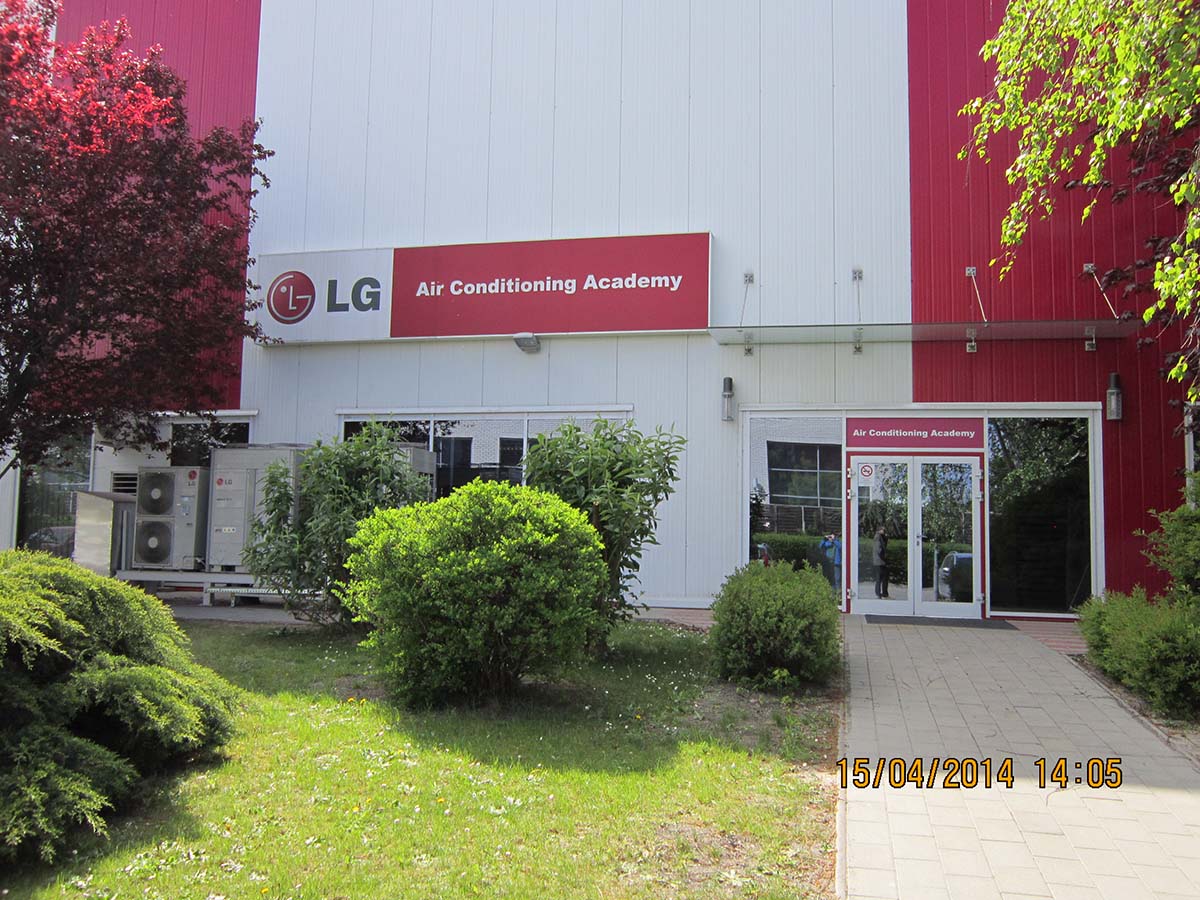 LG